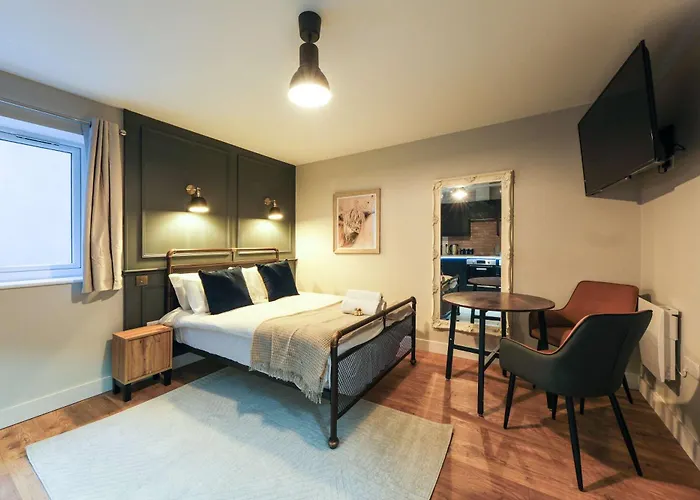 The Willow - Studio 28
